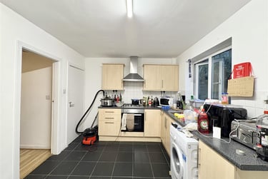 2 bed house, Cranbrook Street, Hockley, Nottingham, NG11ER - Image 2